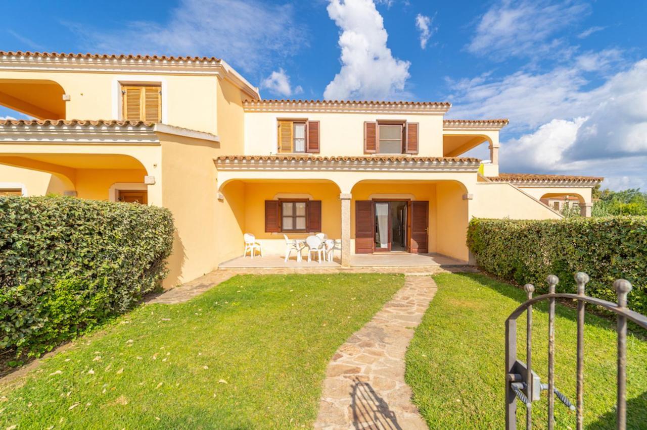 Iss Travel, Ambra Apartments - 800 M From La Cinta Beach San Teodoro  Εξωτερικό φωτογραφία