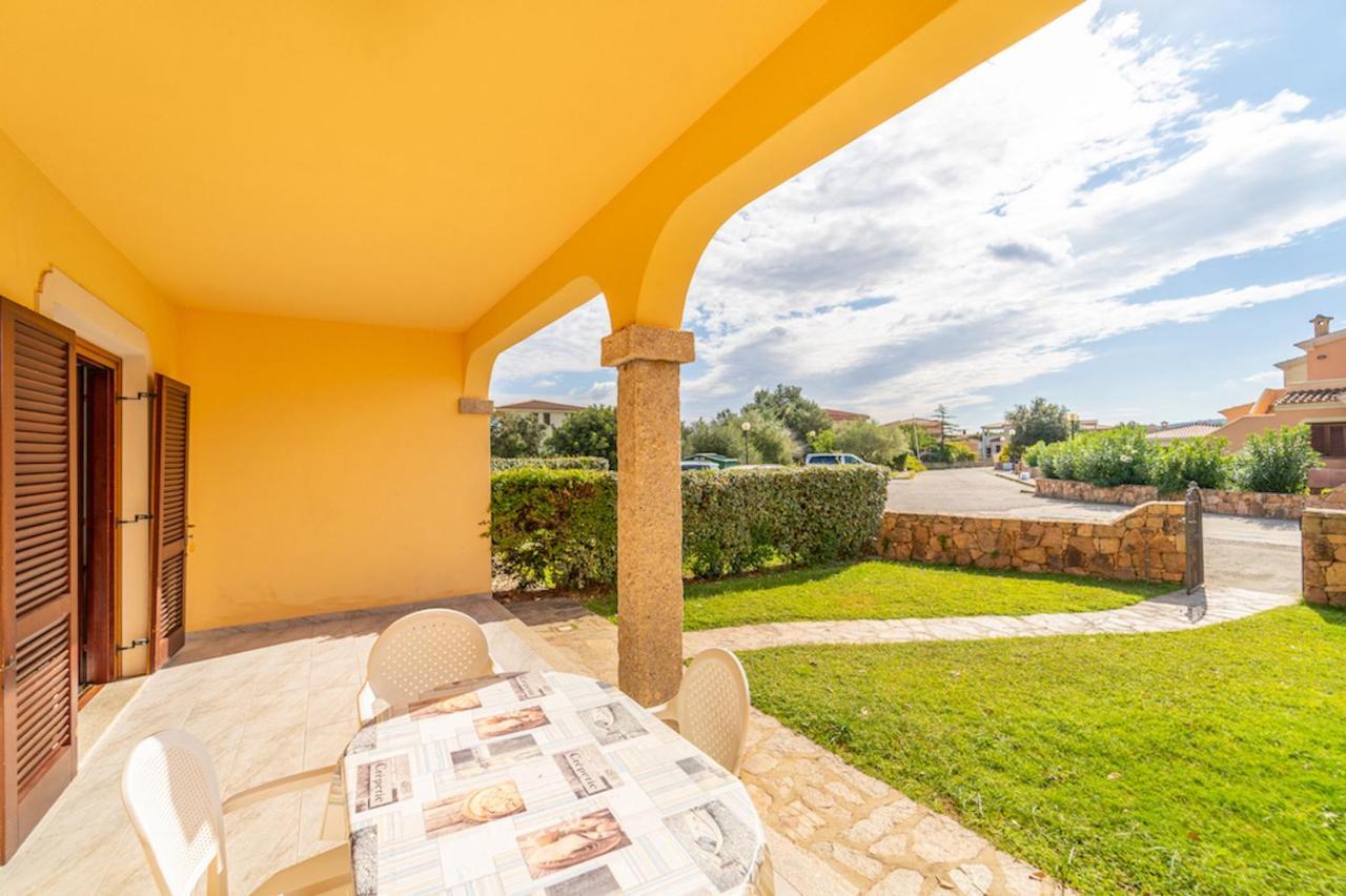 Iss Travel, Ambra Apartments - 800 M From La Cinta Beach San Teodoro  Εξωτερικό φωτογραφία